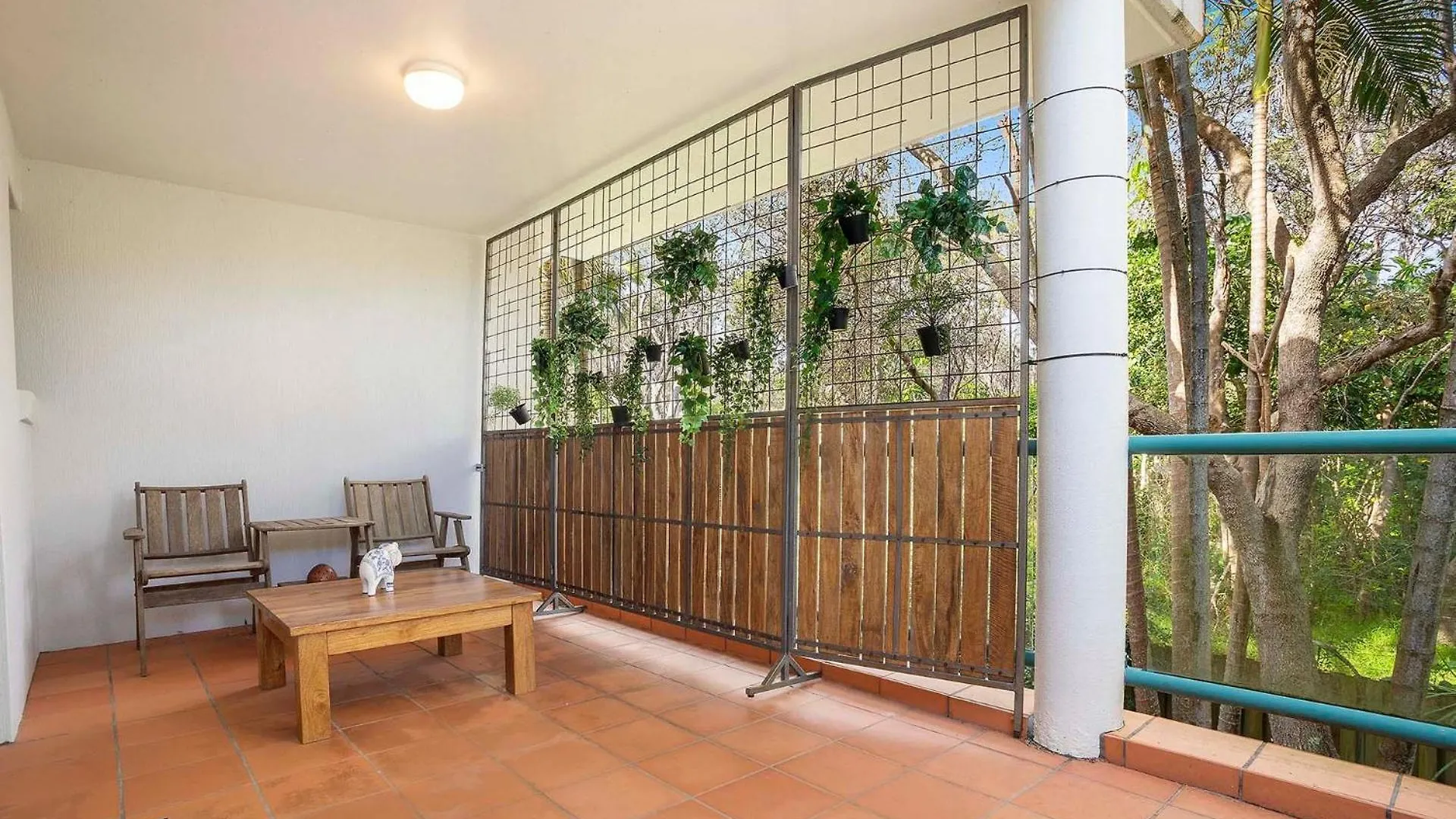 Apartment 3 Surfside Byron Bay
